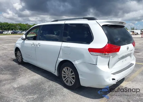 2014 Toyota Sienna Xle V6 8 Passenger из США, поврежденный, VIN 5TDYK3DC4ES414728